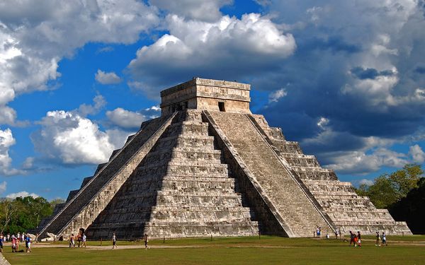 chichen itza.jpg