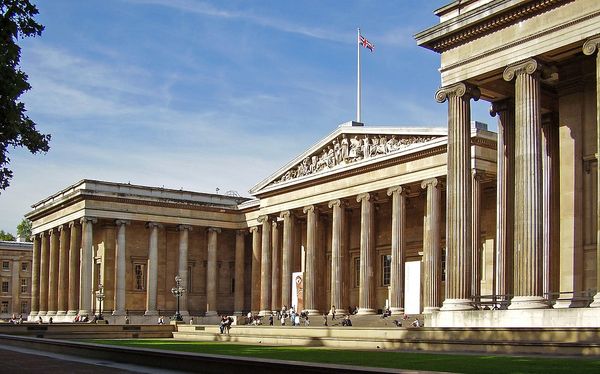 1200px-British_Museum_from_NE_2_(cropped).JPG