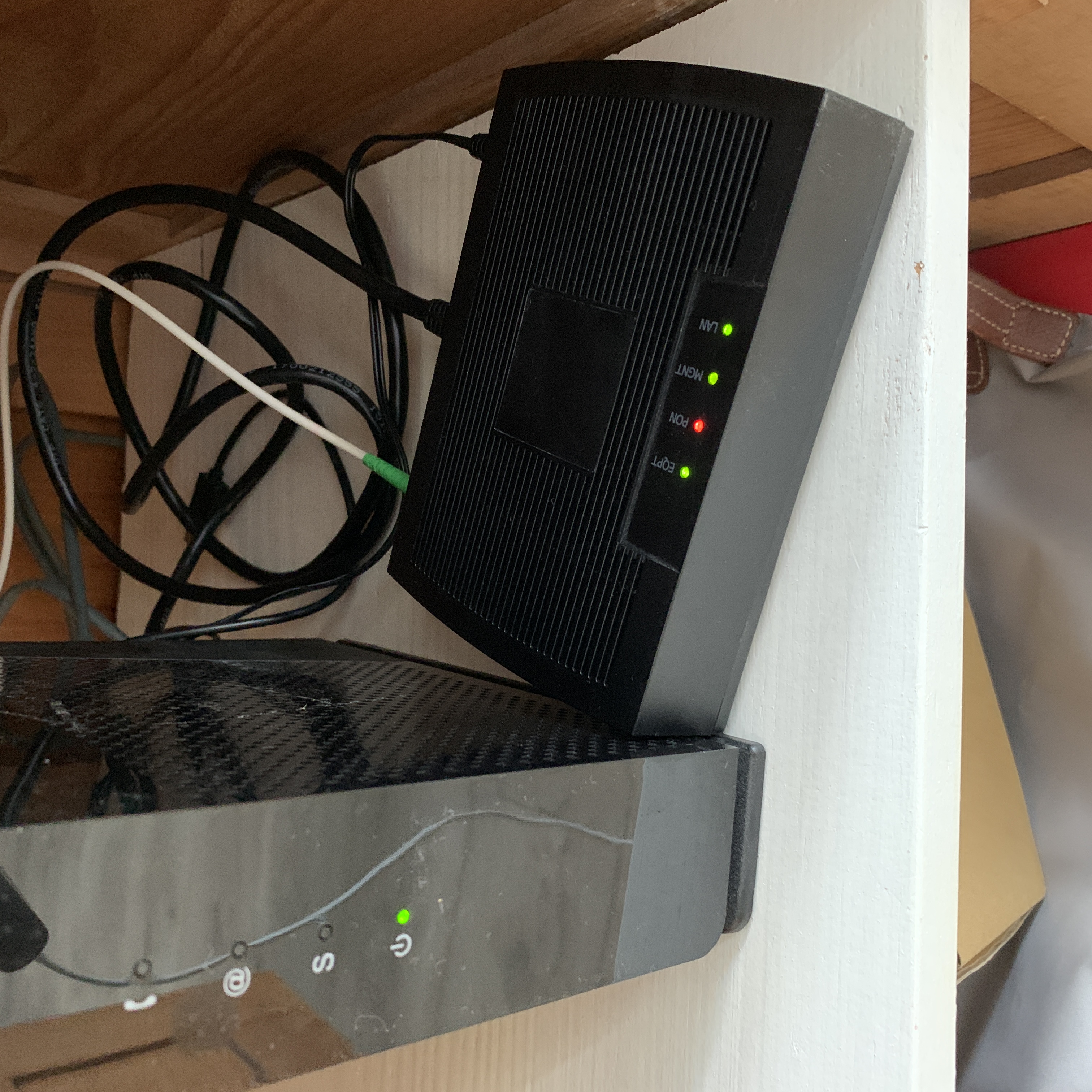 Box Sfr Nb6 Voyant Vert Et Rouge