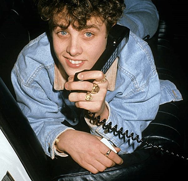Joey_phone.jpg